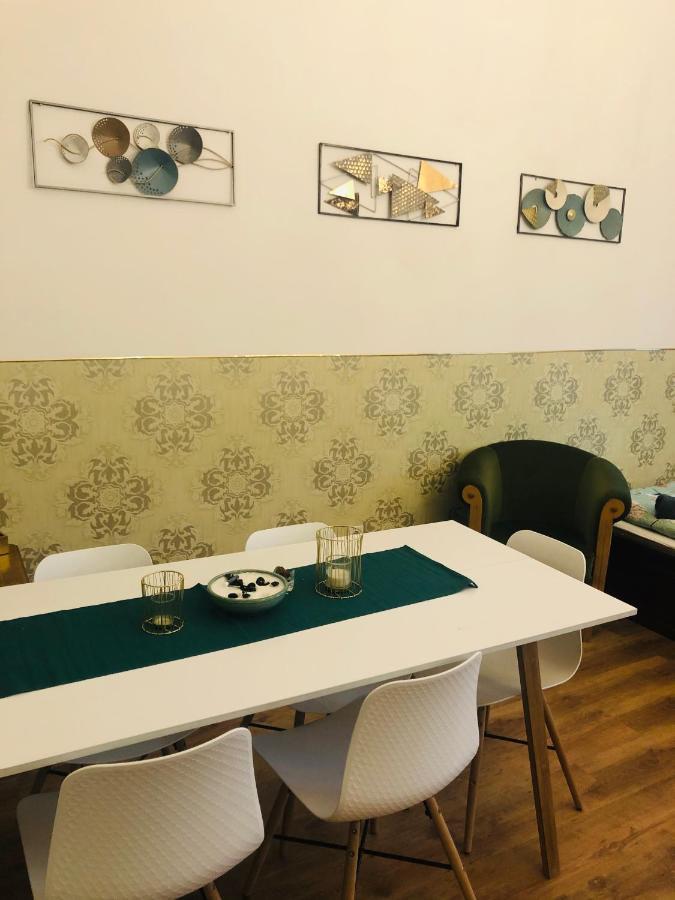 Modern Classic On Kiraly Budapeszt Zewnętrze zdjęcie